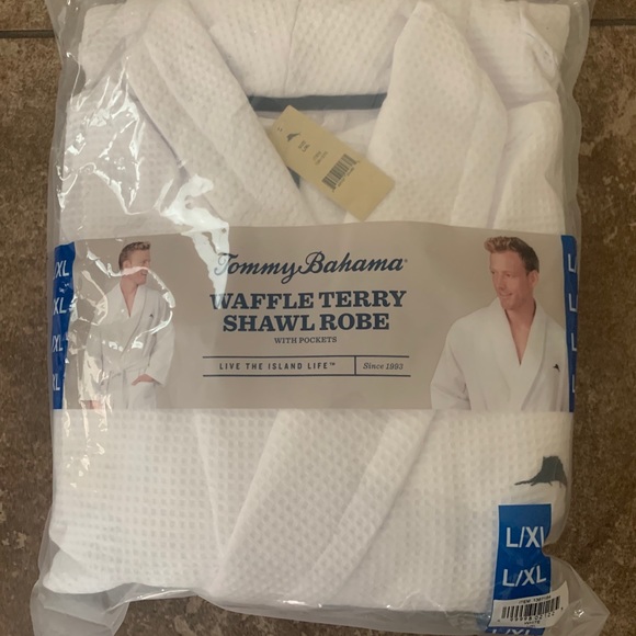 tommy bahama men's waffle terry robe